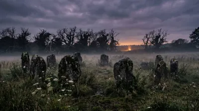 Folk Horror Writing Tips: How to Write Folk Horror (2026) 🌾