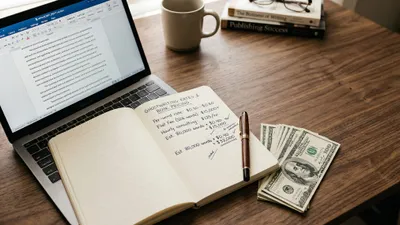 Ghostwriting Rates 2026: What a Book Costs ($5K–$100K+) 💰